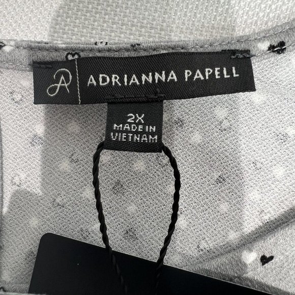 Adrianna Papell Top Size 2X Gray Hearts Stretchy 3/4 Pleated Sleeve Round Neck - Picture 3 of 14